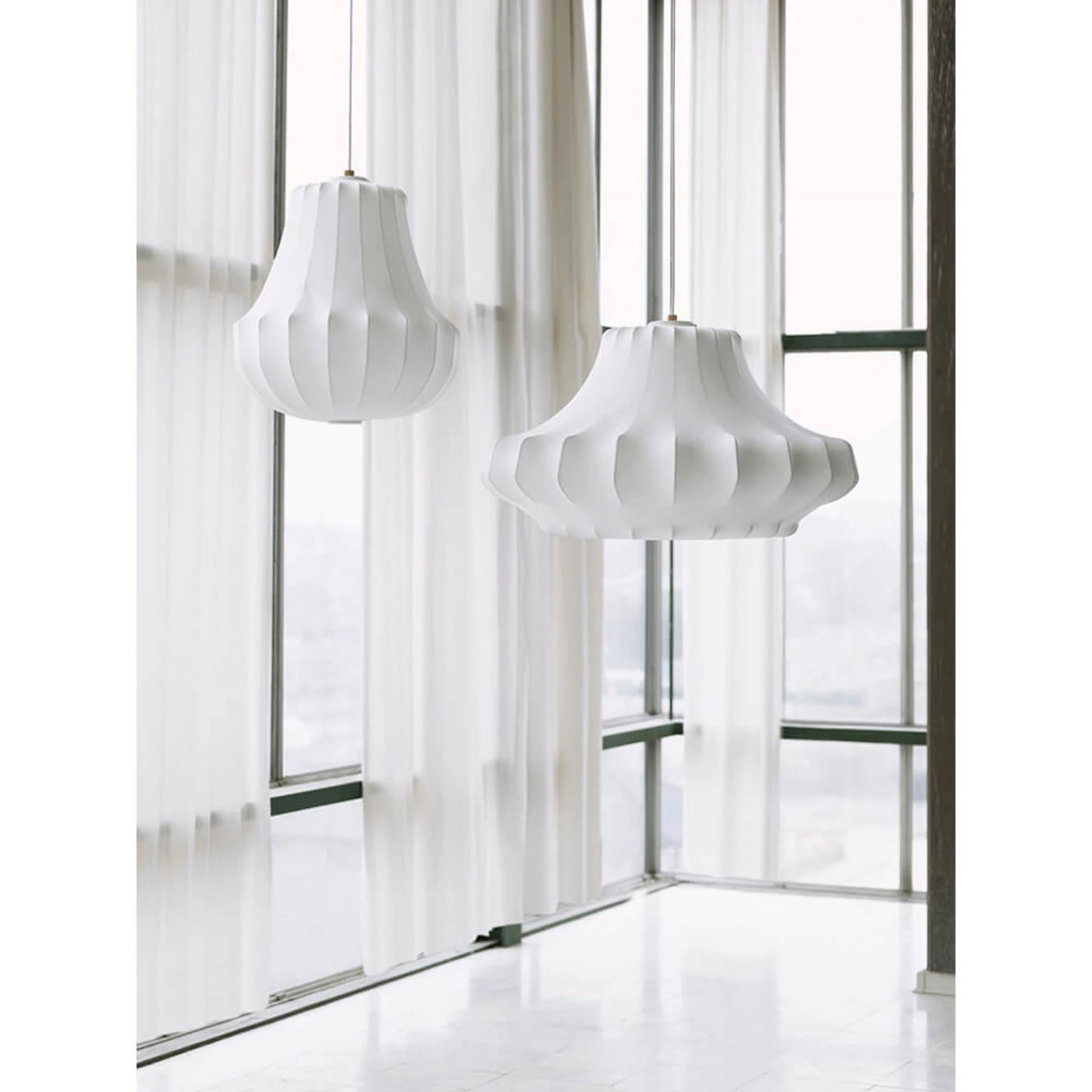 Phantom Taklampa Medium