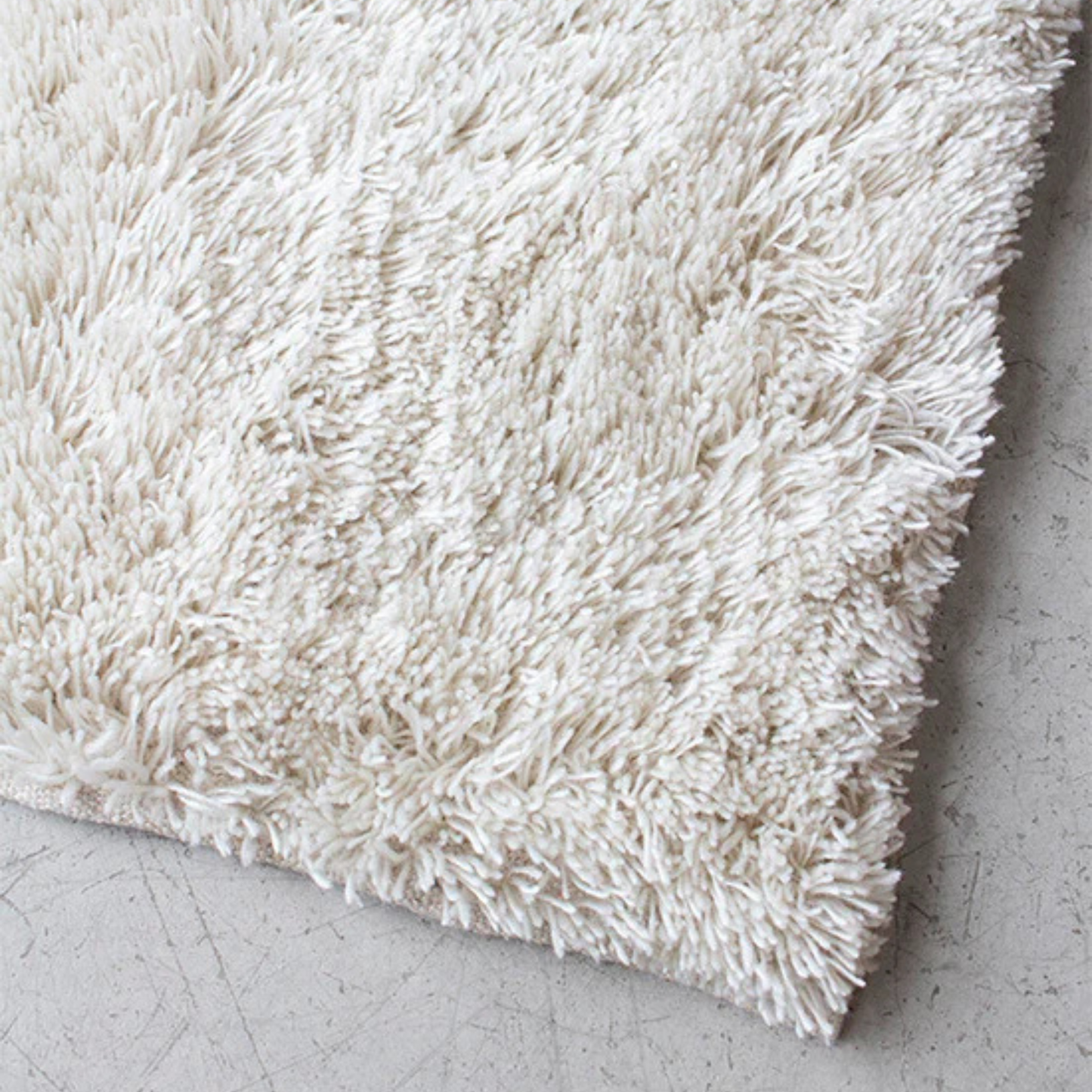Fallingwater Shaggy  Recycled PET Rug - Bone White
